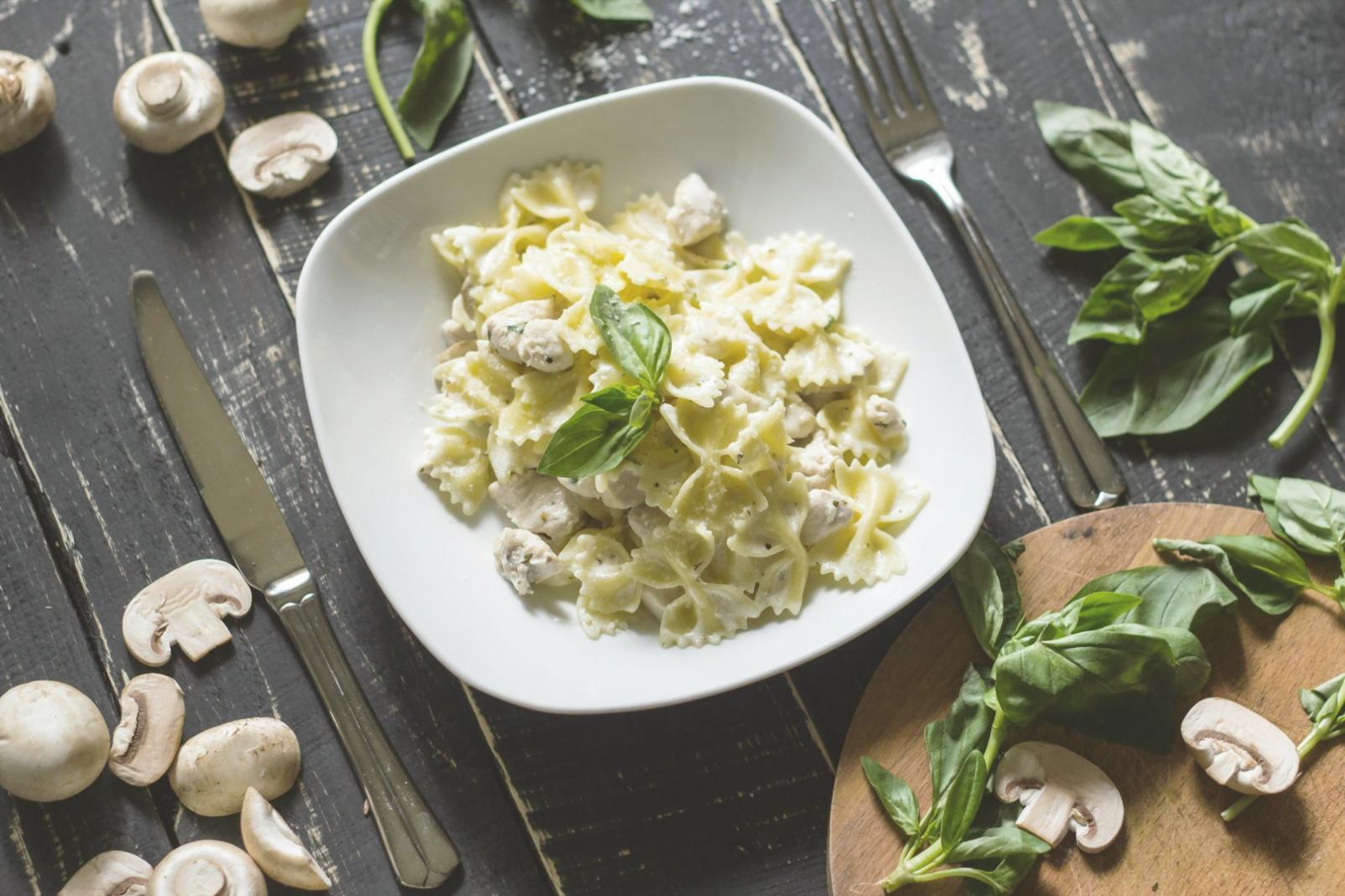 Regionale Zutaten und traditionelle Küchenarbeit